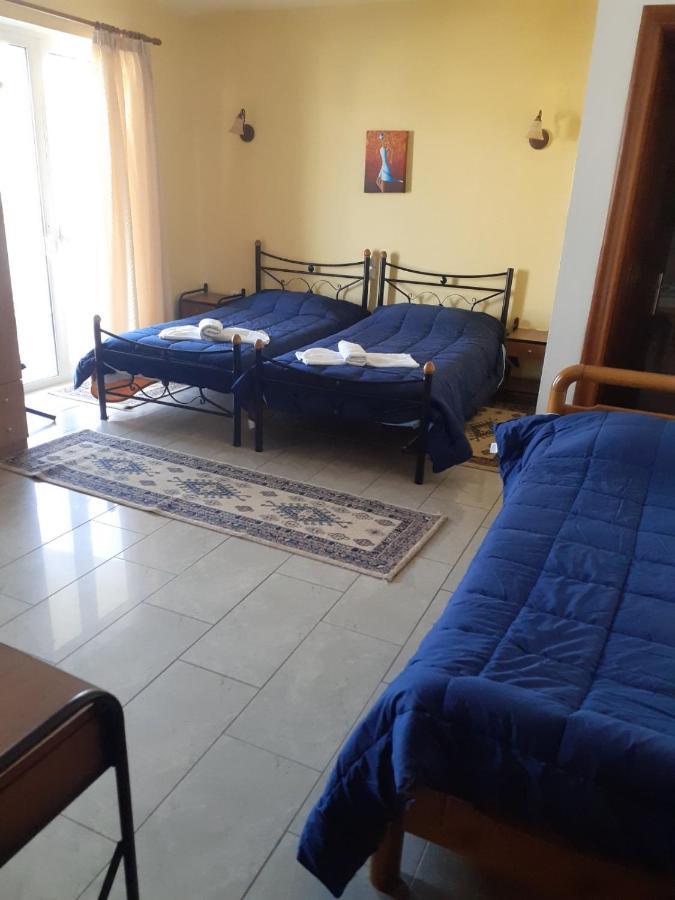 Ιωλκοσ Aparthotel Loutrá Edipsoú Eksteriør bilde